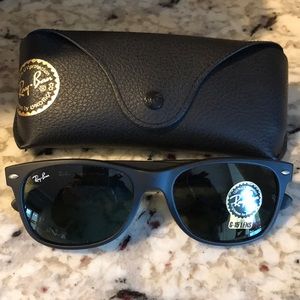 Ray Ban New Wayfarer Sunglasses